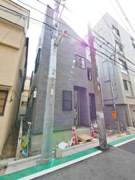 新築一戸建て荒川区町屋６丁目 新築一戸建て東京都荒川区町屋６丁目千代田線町屋駅7980万円