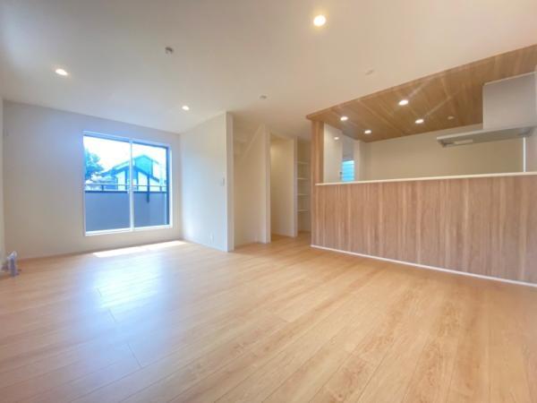 新築一戸建て足立区伊興２丁目 新築一戸建て／全５棟東京都足立区伊興２丁目東武伊勢崎線竹ノ塚駅5390万円
