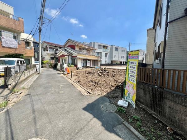 土地足立区綾瀬１丁目 売地／建築条件付き／全２区画東京都足立区綾瀬１丁目千代田線綾瀬駅4690万円