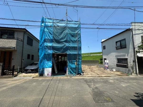 土地江戸川区上篠崎１丁目 売地／建築条件なし／全２区画東京都江戸川区上篠崎１丁目都営新宿線篠崎駅4030万円