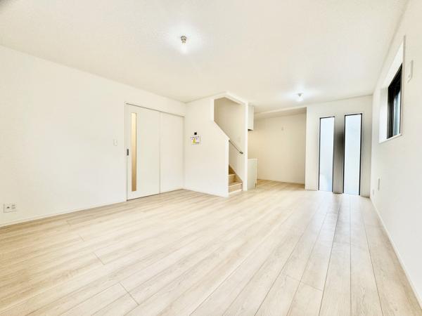 新築一戸建て足立区六木２丁目 新築一戸建て／全３棟東京都足立区六木２丁目つくばエクスプレス八潮駅3790万円～4290万円