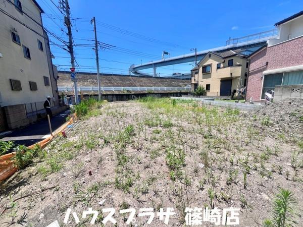 土地江戸川区西小松川町 売地／建築条件付き／全２区画東京都江戸川区西小松川町都営新宿線船堀駅3930万円～4175万円