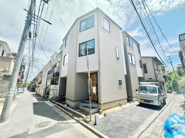 新築一戸建て足立区柳原２丁目 新築一戸建て／全２棟東京都足立区柳原２丁目日比谷線北千住駅4480万円