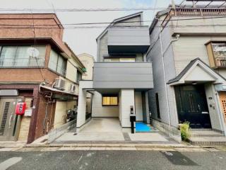 外観！完成しておりますので即日内覧です。お気軽にお問い合わせください。（2025.10）