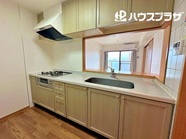 中古マンションローヤルシティ草加松原壱番館埼玉県草加市中根１丁目東武伊勢崎線獨協大学前駅2780万円