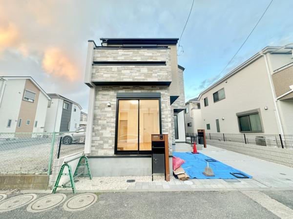 新築一戸建て足立区佐野２丁目 新築一戸建て／全２棟東京都足立区佐野２丁目千代田線北綾瀬駅5680万円