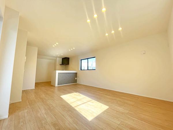 新築一戸建て葛飾区東新小岩８丁目 新築一戸建て／全２棟東京都葛飾区東新小岩８丁目JR総武本線新小岩駅6198万円～6598万円