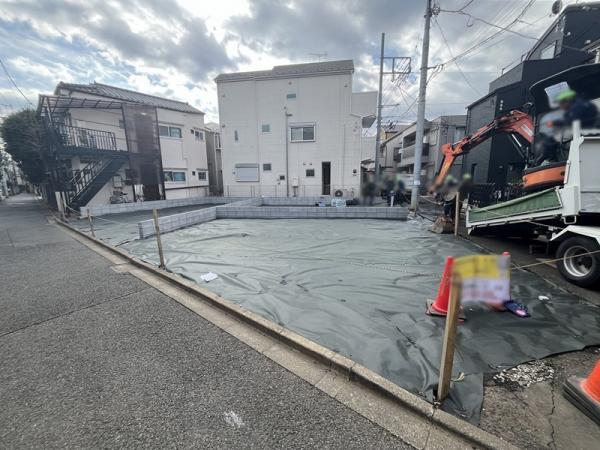 土地文京区千駄木５丁目 売地／建築条件なし／全３区画東京都文京区千駄木５丁目東京メトロ南北線本駒込駅1億170万円～1億280万円