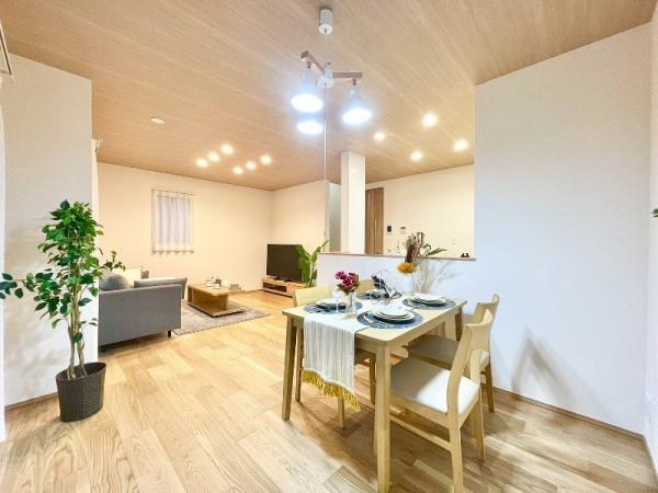 新築一戸建て江戸川区一之江６丁目 新築一戸建て東京都江戸川区一之江６丁目都営新宿線一之江駅7290万円